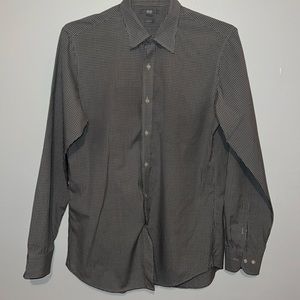 Uniqlo - grey with white box button down shirt